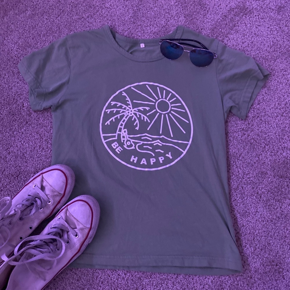 Graphic tee